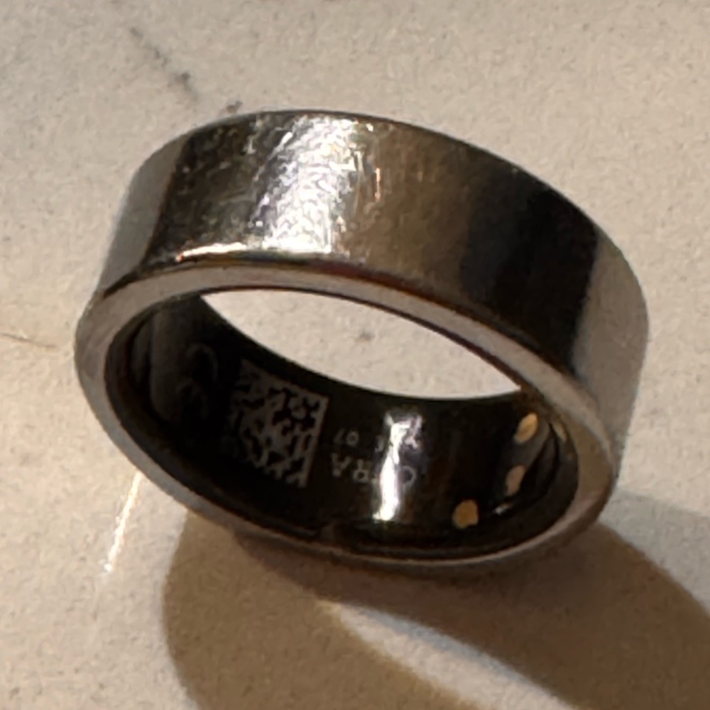 Oura Ring - Picture 7 of 8